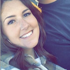 Meet your Posher, Meagan